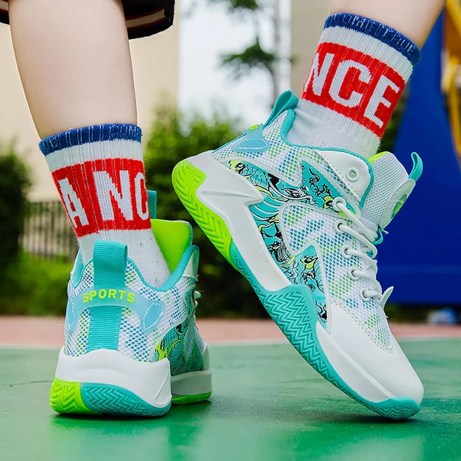 Boys Basketball Shoes Breathable Indoor Athletic Shoes Youth Outdoor Comfortable Basketball Shoes for Girls