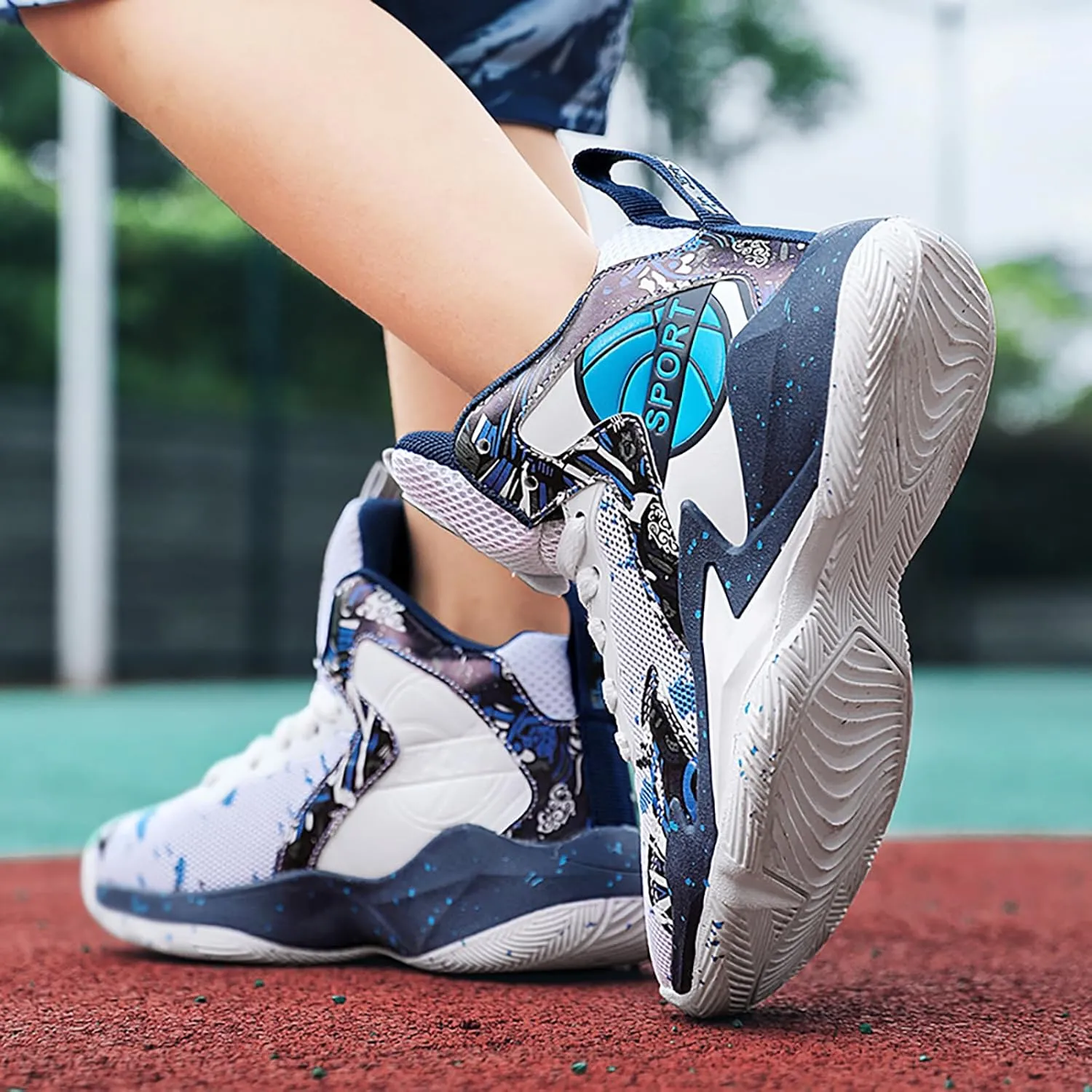 Boys Basketball Shoes Kids Basketball Sneakers Breathable Tennis Shoes for Boys Girls