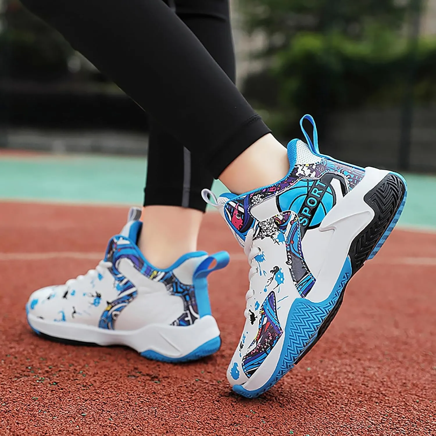 Boys Basketball Shoes Kids Basketball Sneakers Breathable Tennis Shoes for Boys Girls