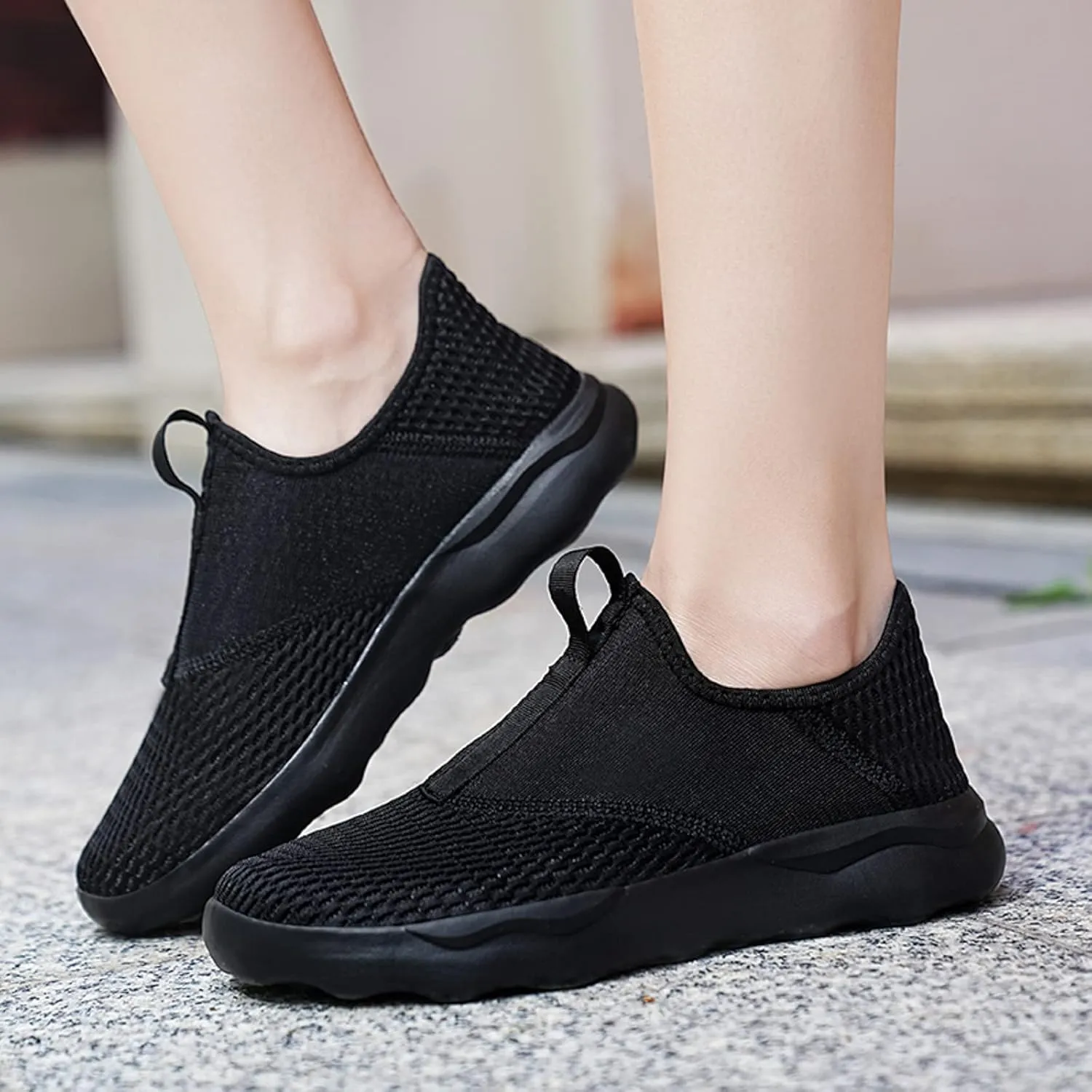 Breathable & Comfortable Sneaker Men Sports Shoes Fashionable Simple and Solid Color The New Pattern Summer Mesh