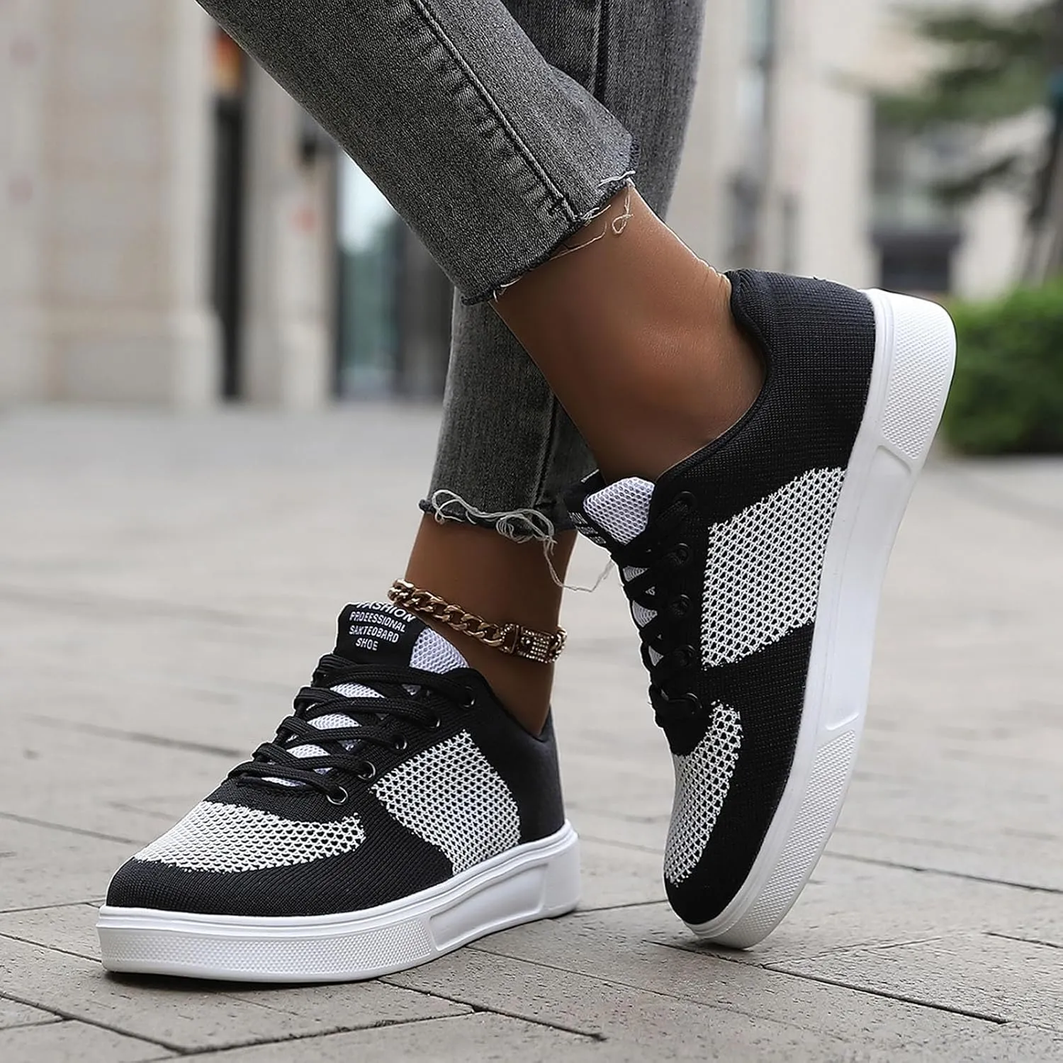 Breathable Dress Sneaker Leisure Couple Men Women Four Seasons Mesh Non Slip Flat Round Toe Breathable Lace Up Lazy