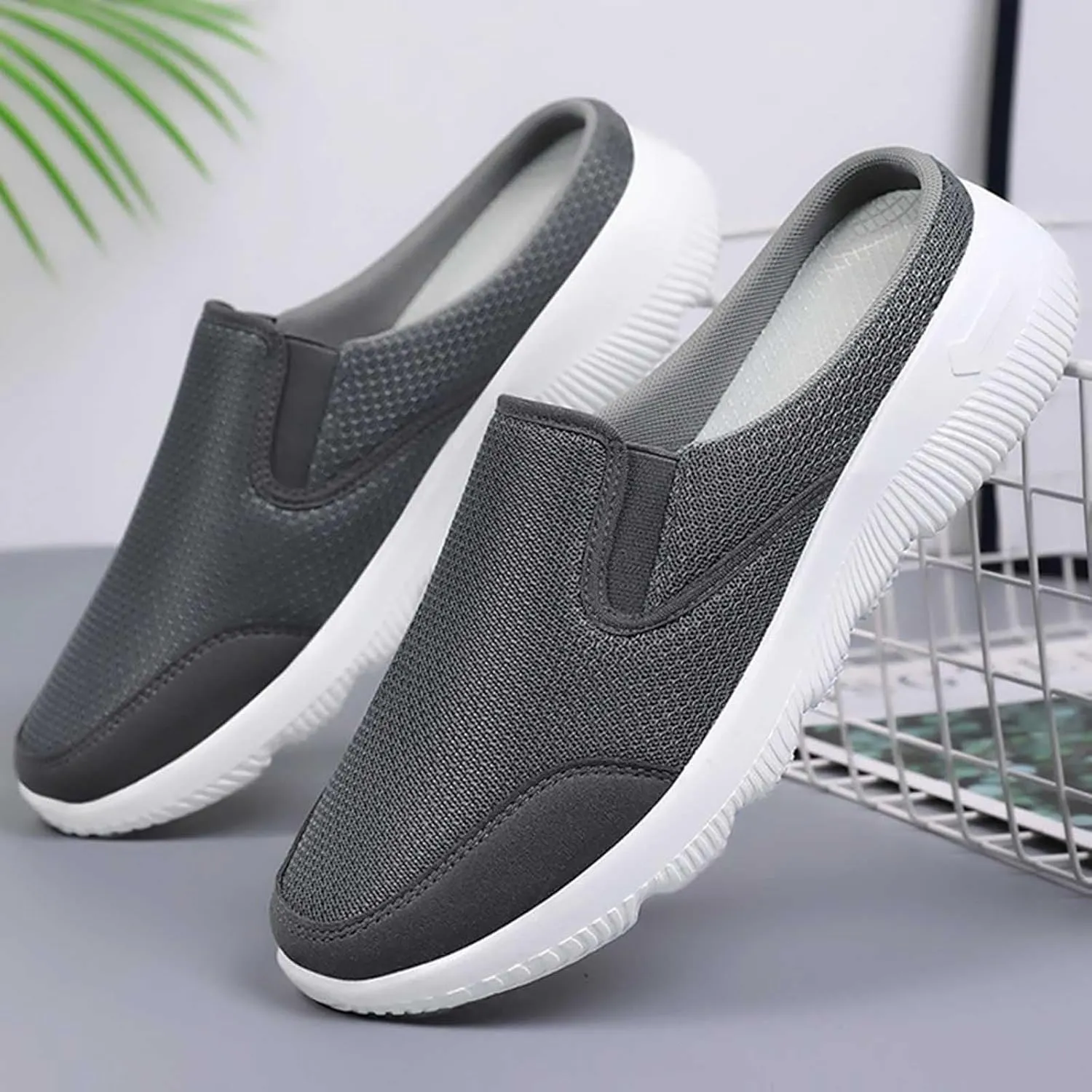 Casual Walking Shoes Men's Comfortable and Breathable Slip On Casual Shoes