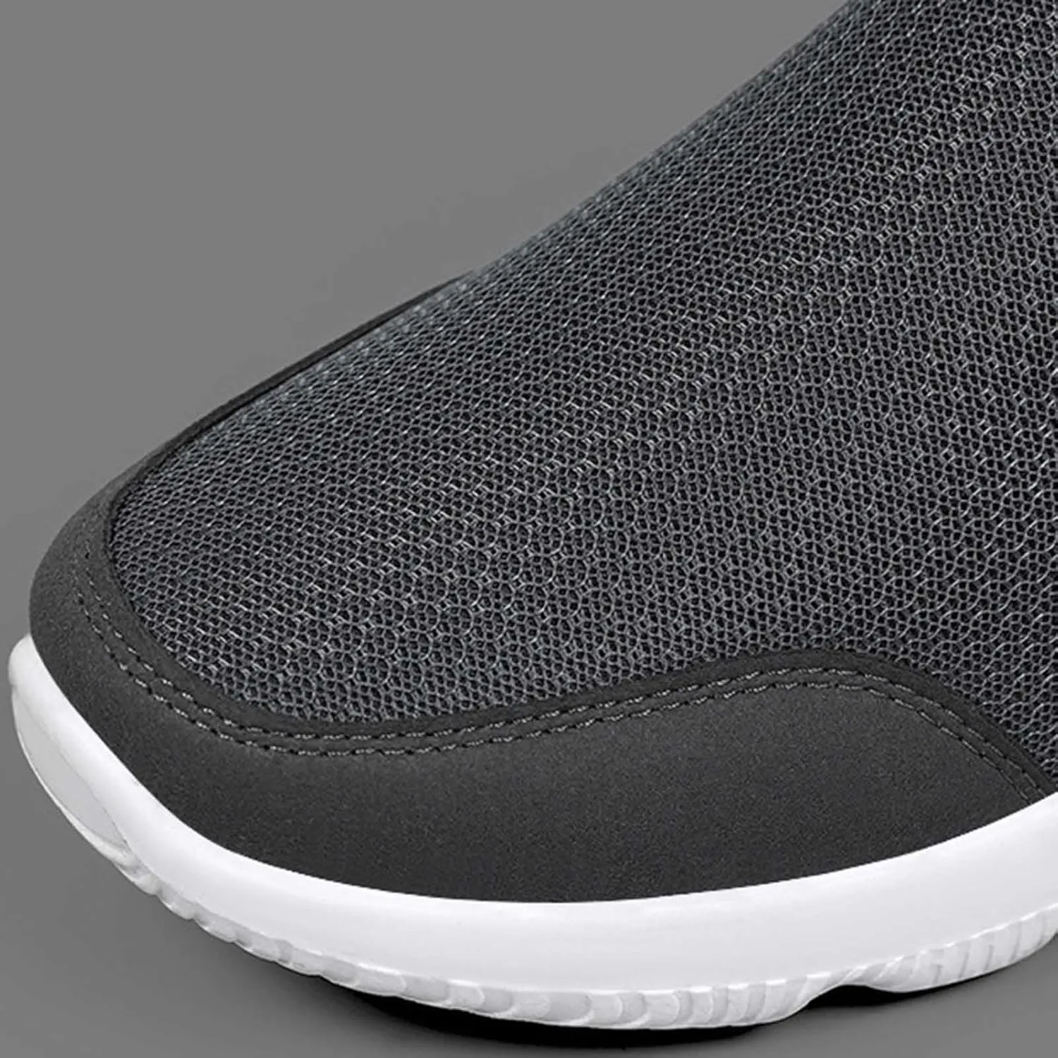 Casual Walking Shoes Men's Comfortable and Breathable Slip On Casual Shoes