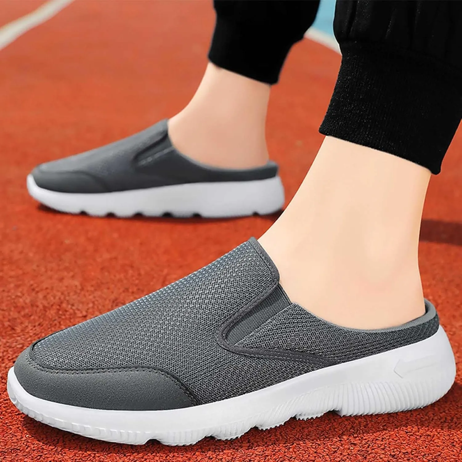 Casual Walking Shoes Men's Comfortable and Breathable Slip On Casual Shoes
