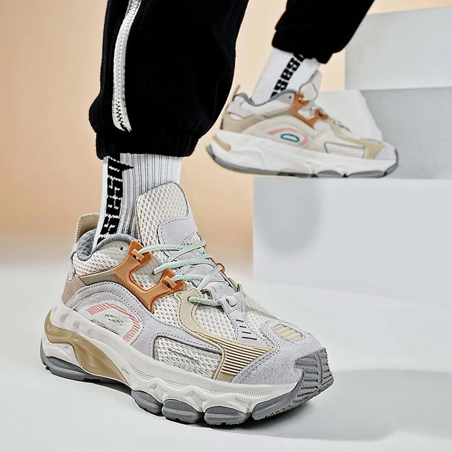 Cool Colorful Men's Breathable Basketball Shoes Comfortable Backpack Hiking Shoes