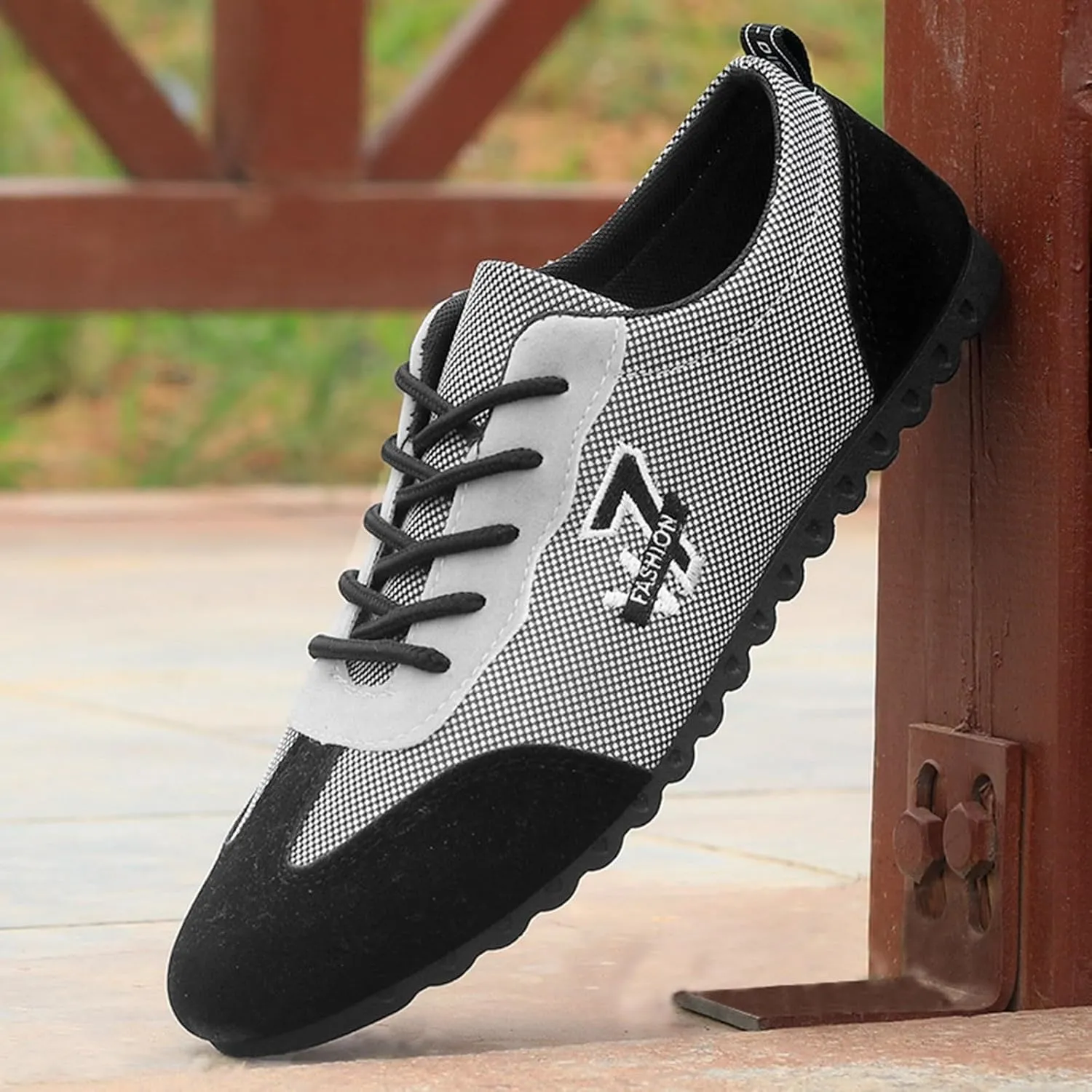 Fashion Sneakers Comfortable Fashion All Season Men Casual Shoes Flat Non Slip Sole Lace Up Breathable and Comfortable