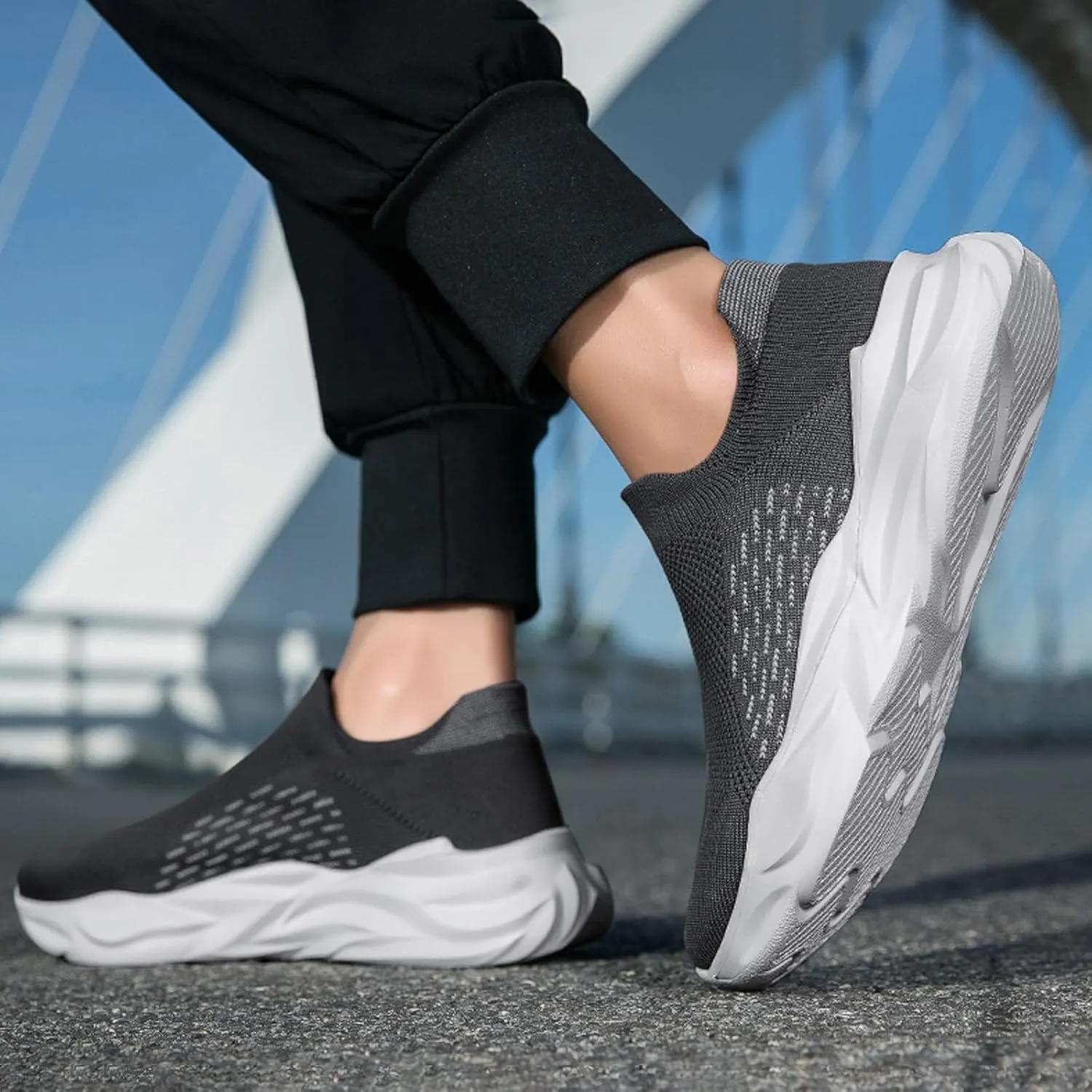 Fashion Sneakers Comfortable Men Sneakers Flying Weaver Mesh Large Size Elastic Socks Shoes Casual Sports Breathable