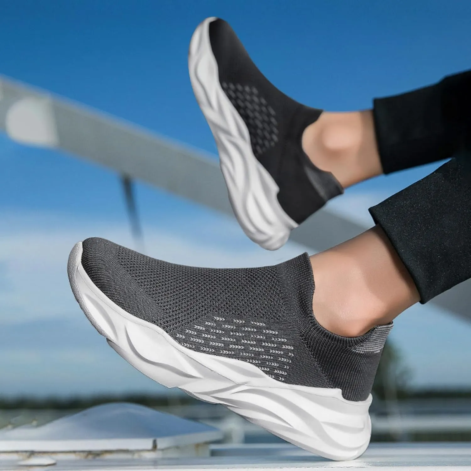Fashion Sneakers Comfortable Men Sneakers Flying Weaver Mesh Large Size Elastic Socks Shoes Casual Sports Breathable
