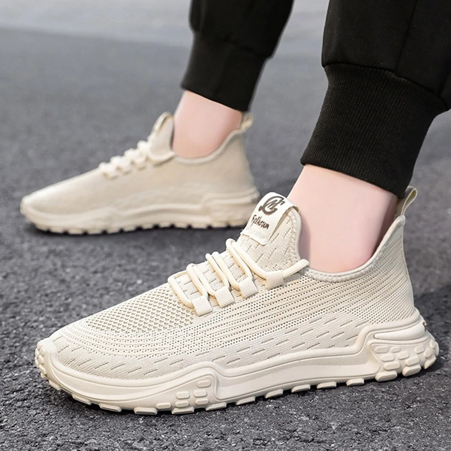 Fashion Sneakers Comfortable Spring and New Fly Weaving Mesh Soft Sole Sports Shoes Men's Shoes Breathable Men's Casual