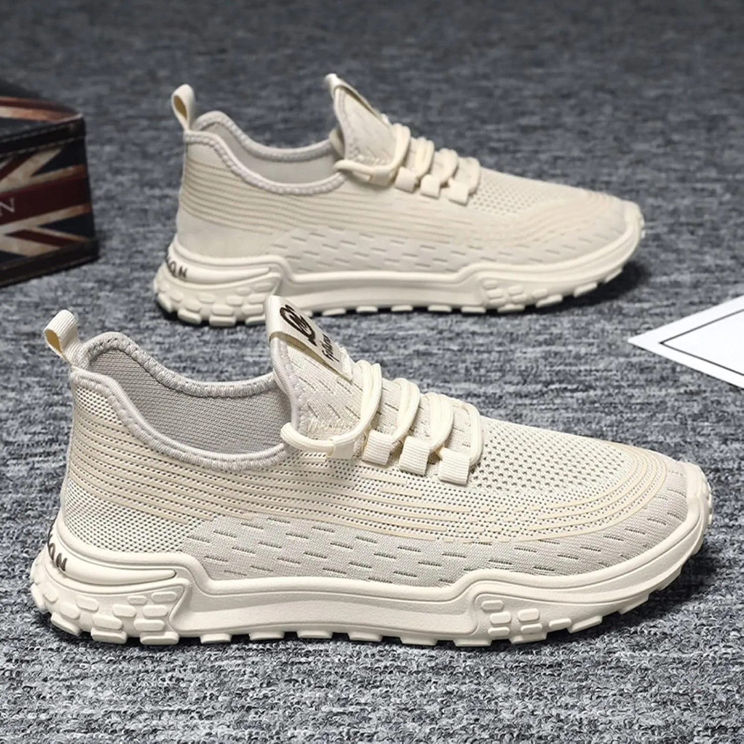 Fashion Sneakers Comfortable Spring and New Fly Weaving Mesh Soft Sole Sports Shoes Men's Shoes Breathable Men's Casual