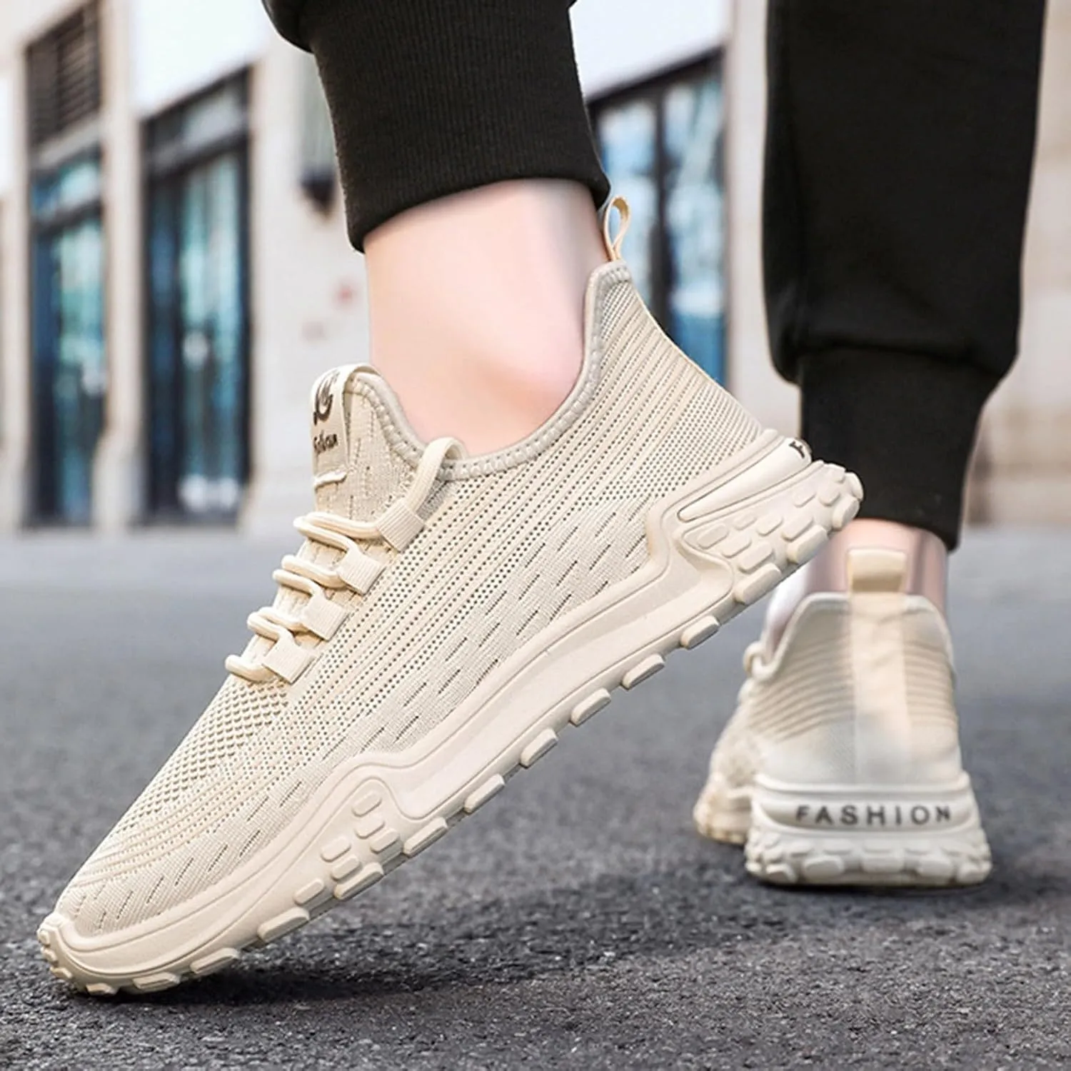 Fashion Sneakers Comfortable Spring and New Fly Weaving Mesh Soft Sole Sports Shoes Men's Shoes Breathable Men's Casual