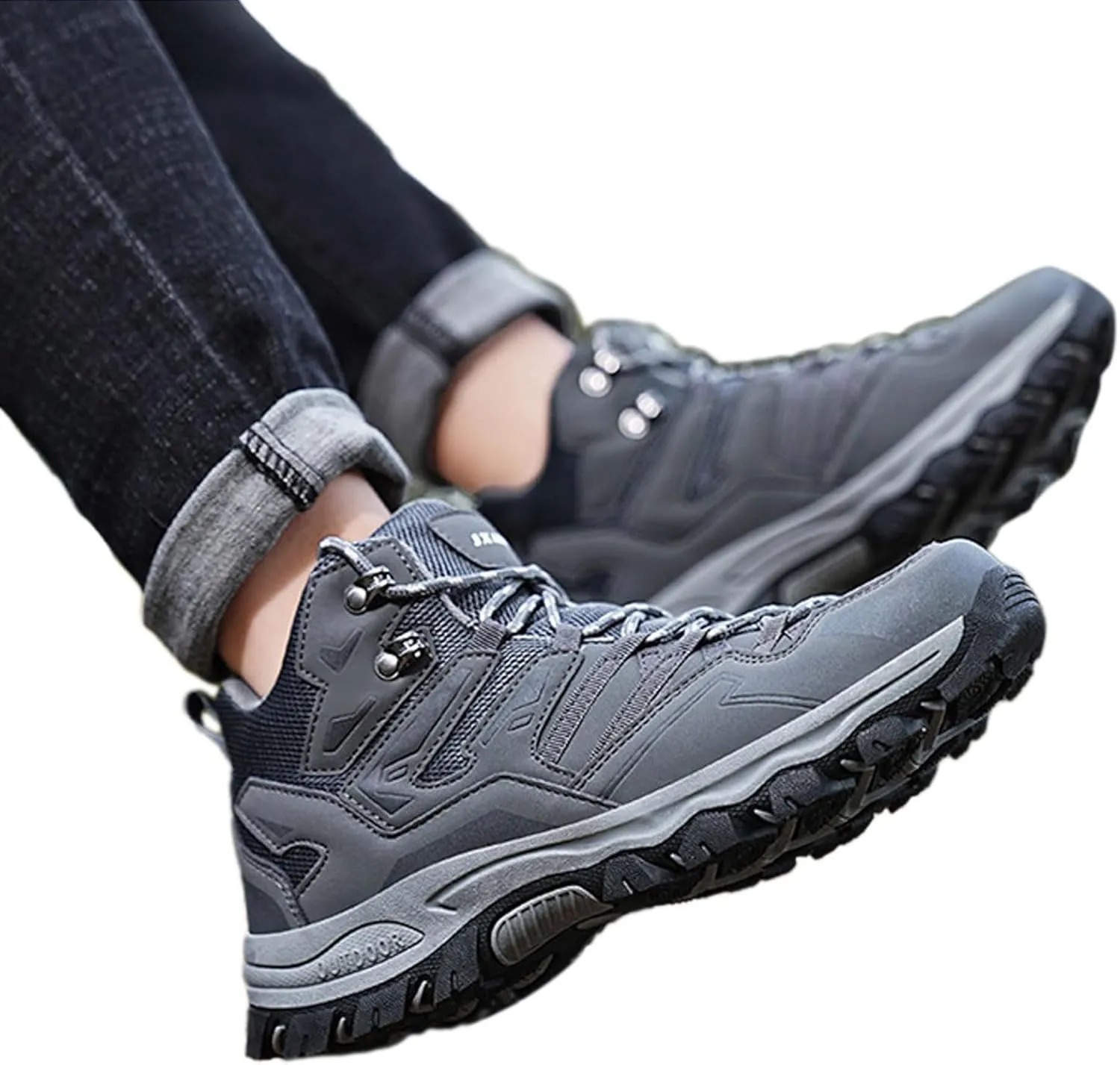 Lightweight Shoes Men and Winter Hiking Shoes High Top Climbing Hiking Outdoor Casual Sports
