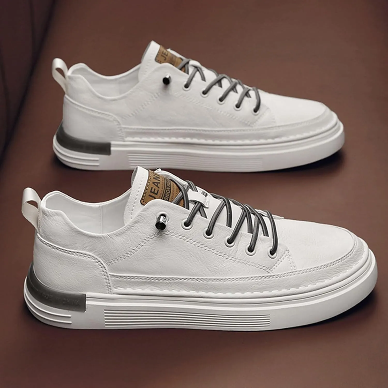Lightweight Shoes Men's Shoes are Versatile Men's Business Trendy Fashionable Sports Small White Board