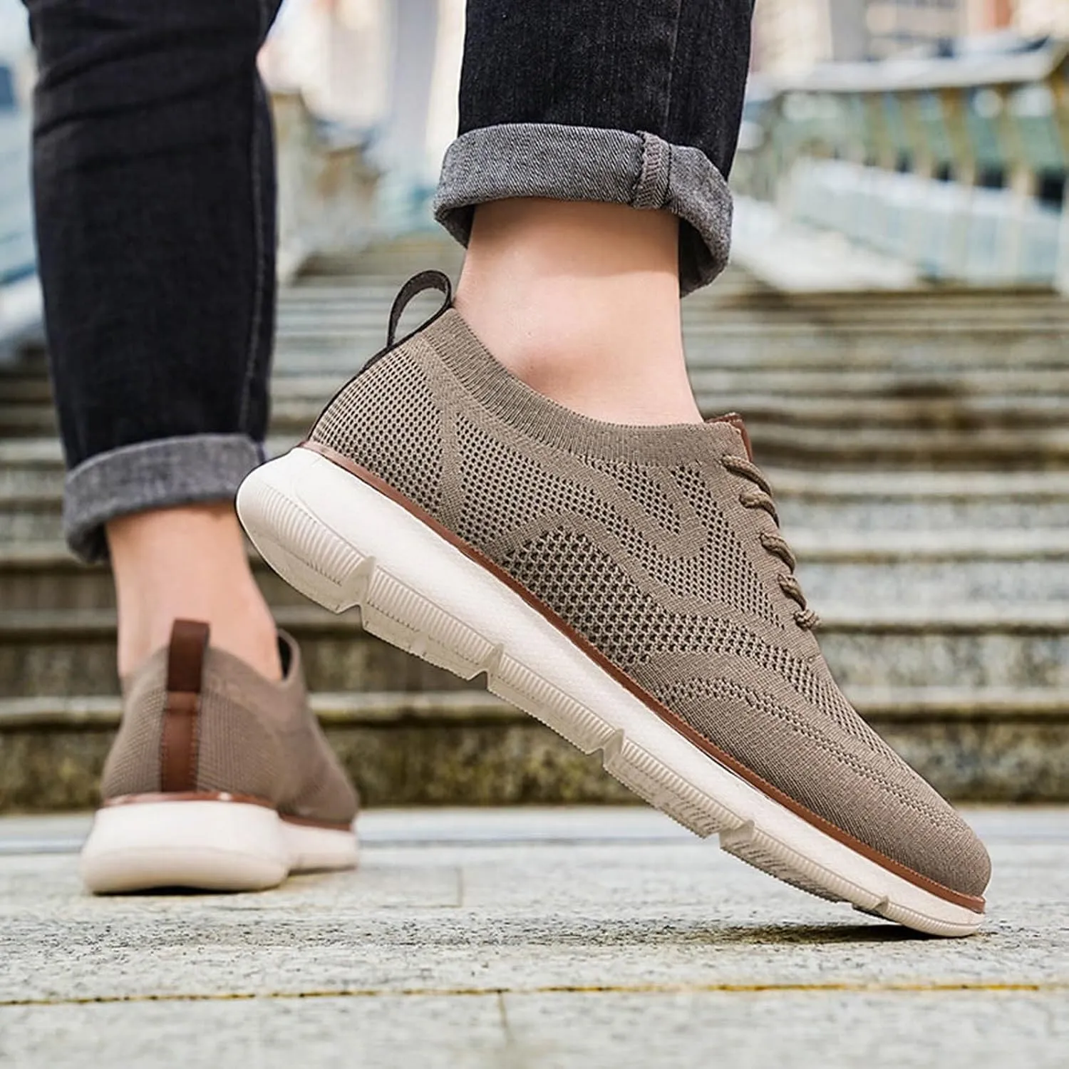 Men's Breathable Mesh Running Shoes Casual Sneaker Mesh Breathable Walking Shoe Men's Comfortable Barefoot Shoes