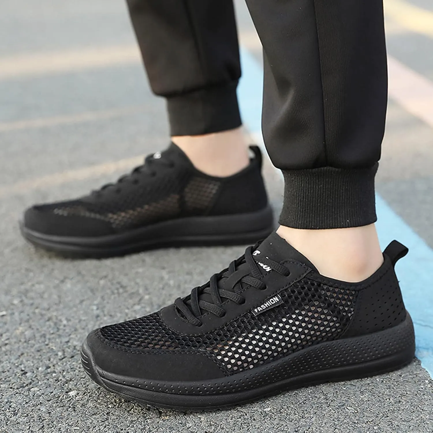 Men's Lightweight Non Slip Barefoot Shoes Casual Sneaker Mesh Breathable Walking Shoe Comfortable Stretch Shoes