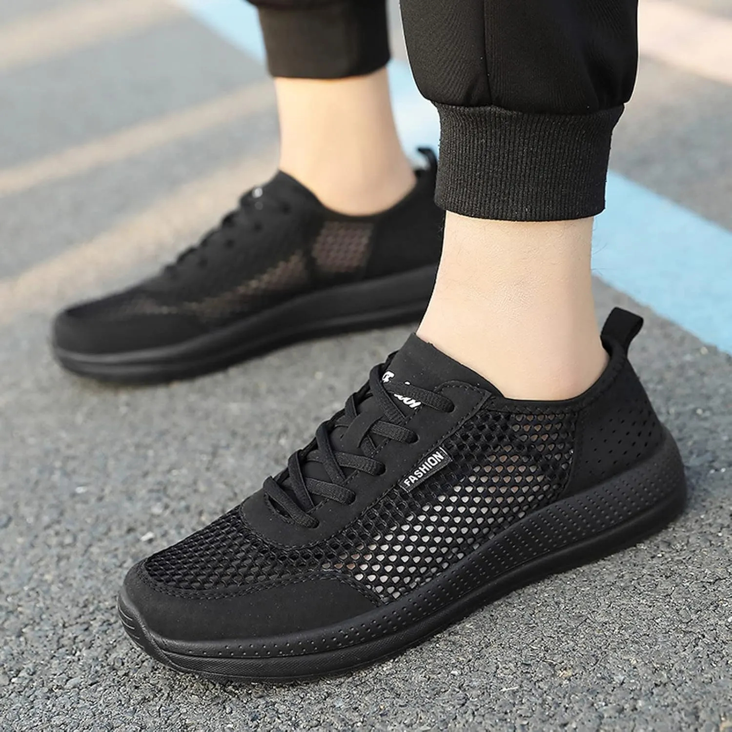 Men's Lightweight Non Slip Barefoot Shoes Casual Sneaker Mesh Breathable Walking Shoe Comfortable Stretch Shoes