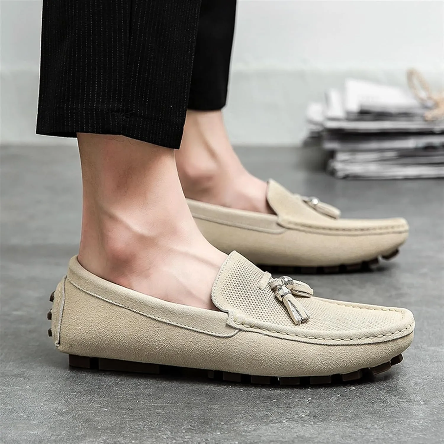Men's Loafers Genuine Leather Tassel Slip-Ons with Stitching Details, Round Toe Suede Vamp, Flexible and Slip-Resistant Outdoor Shoes