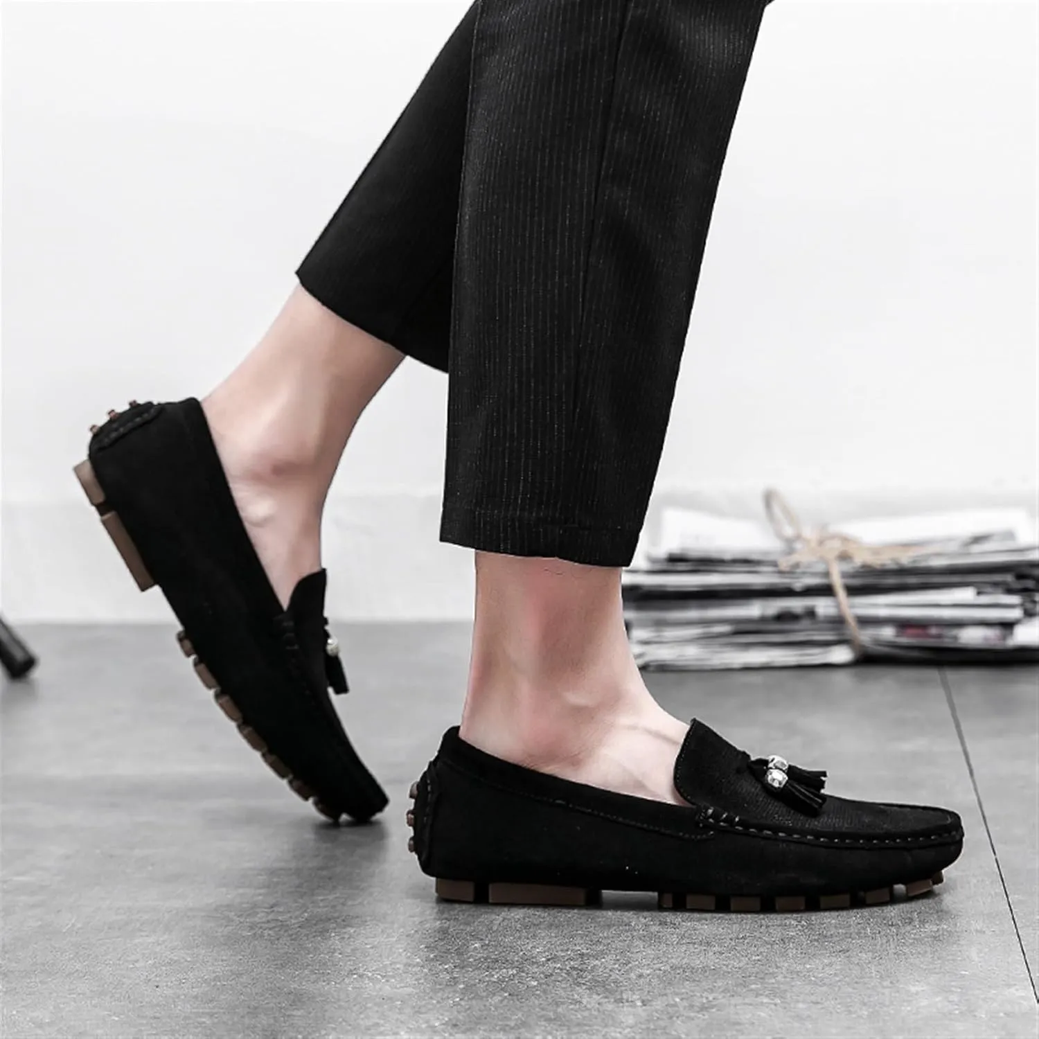 Men's Loafers Genuine Leather Tassel Slip-Ons with Stitching Details, Round Toe Suede Vamp, Flexible and Slip-Resistant Outdoor Shoes