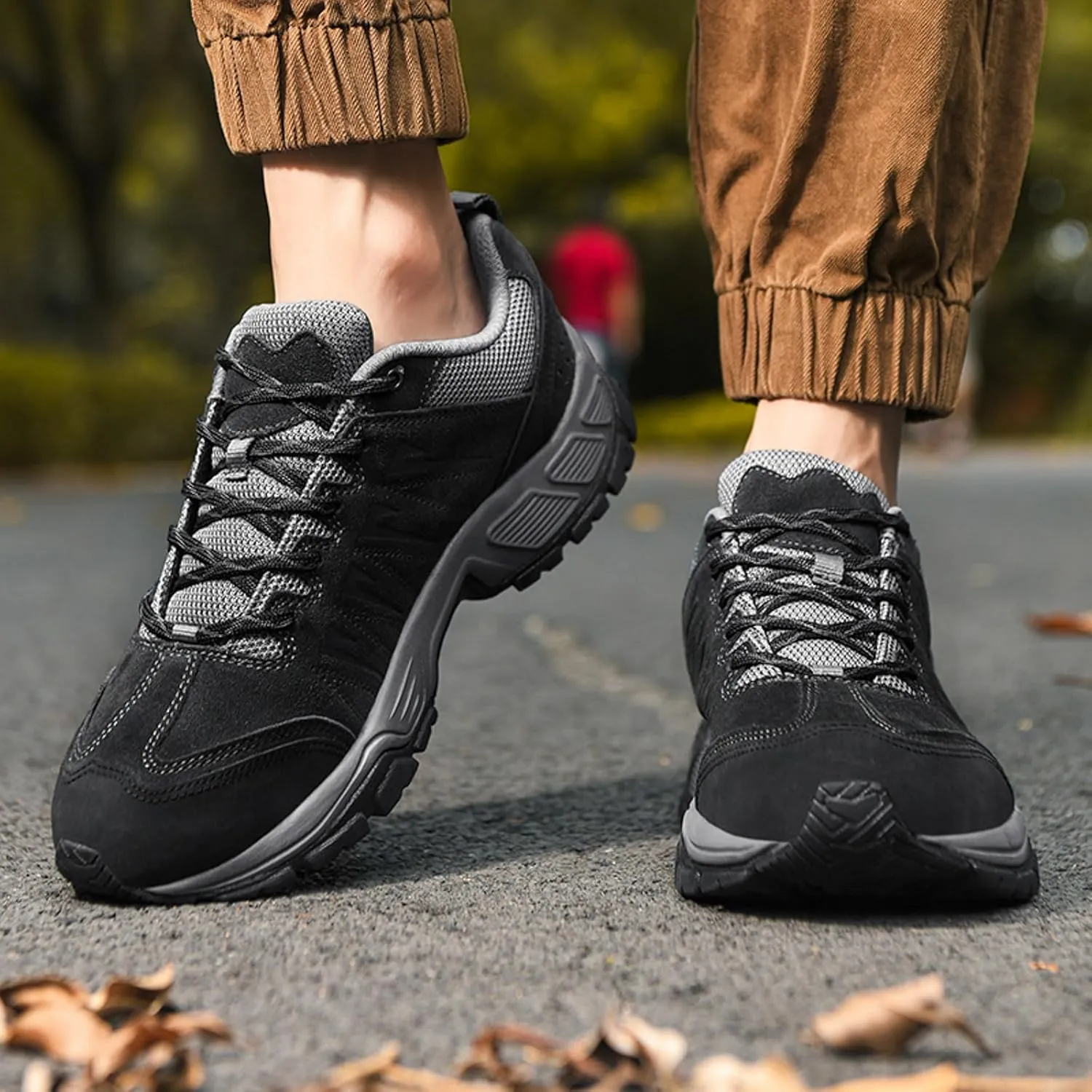 Mens Slip On Men Casual Shoes Fashionable New Pattern Solid Color Simple Sports Shoes Comfortable Lace Up Non Slip