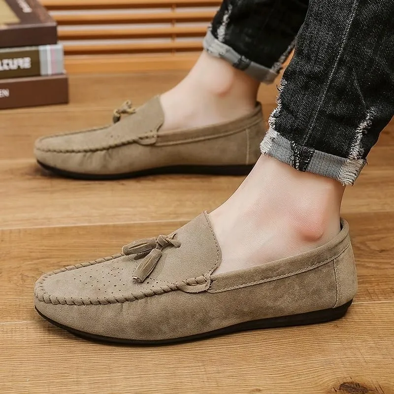 Men's Solid Color Faux Leather Loafers Tassel Slip-Ons, Round Toe Flat Heel Flexible and Lightweight, Ideal for Casual and Wedding Wear