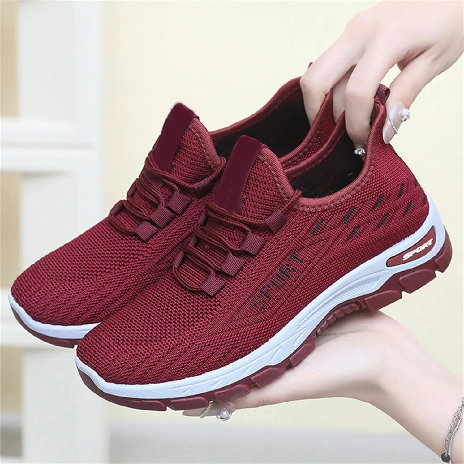 Running Shoes for Women Men Slip On Mesh Lightweight Breathable Trainers Casual Shoes Gym Tennis Athletic Mesh Sneakers Comfortable Soft Sole Workout Shoe Non Slip Sneaker