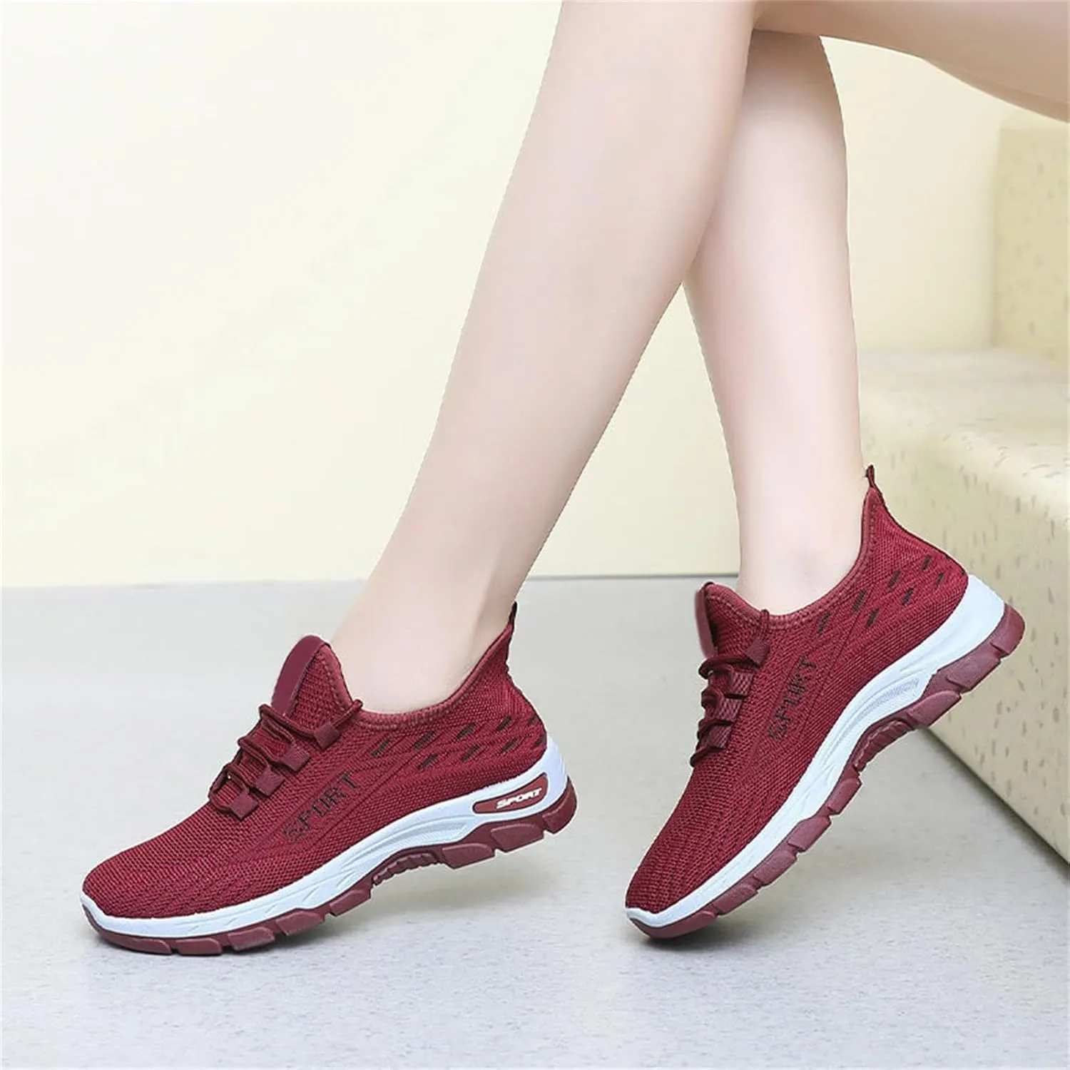 Running Shoes for Women Men Slip On Mesh Lightweight Breathable Trainers Casual Shoes Gym Tennis Athletic Mesh Sneakers Comfortable Soft Sole Workout Shoe Non Slip Sneaker
