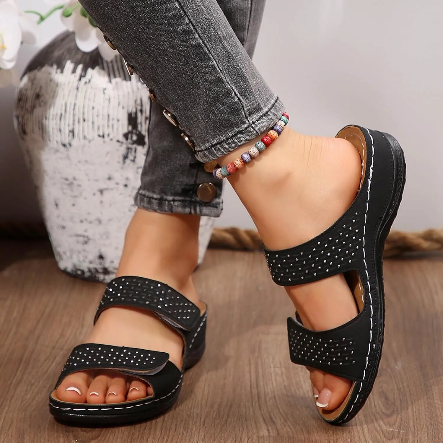 Stylish Women's Slipper with Rhinestone Design Casual Everyday Wear Perfect Summer Outfits Slipper Socks Women Winter