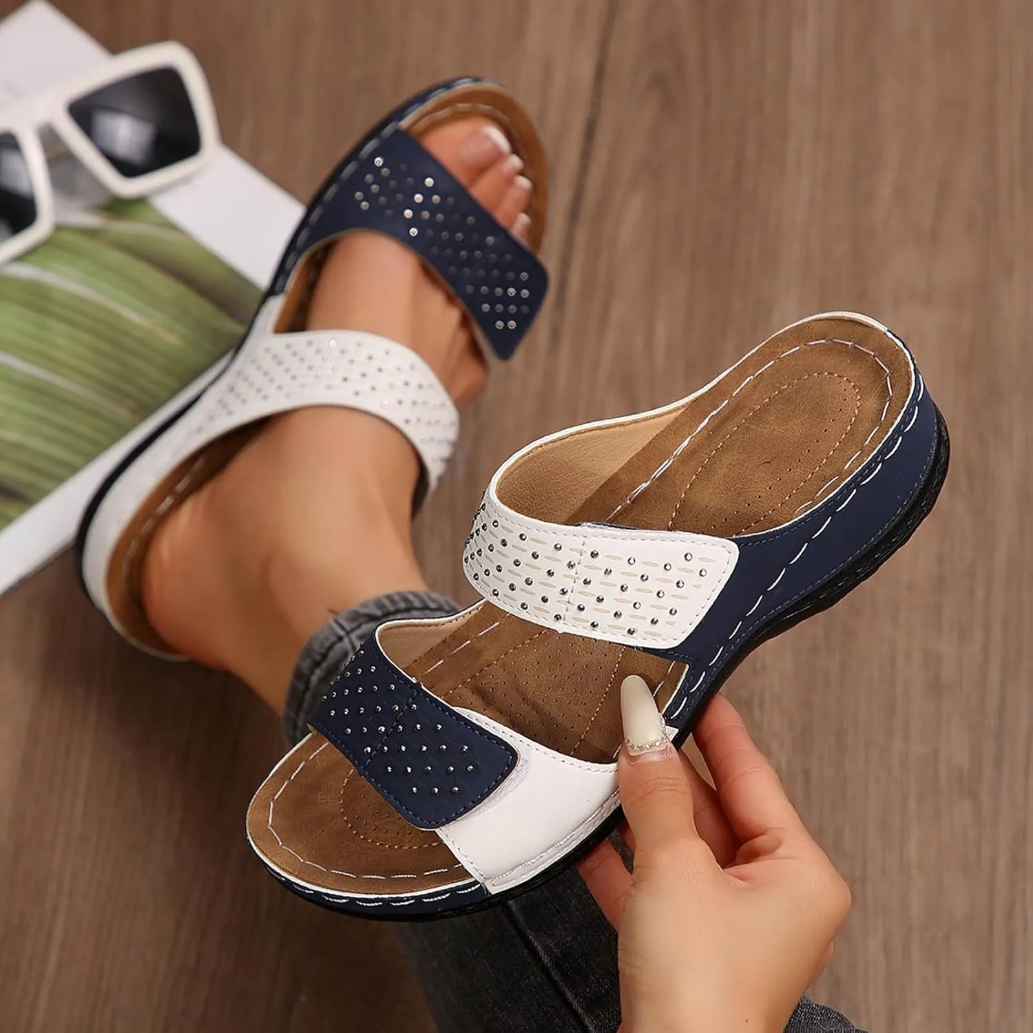 Stylish Women's Slipper with Rhinestone Design Casual Everyday Wear Perfect Summer Outfits Slipper Socks Women Winter