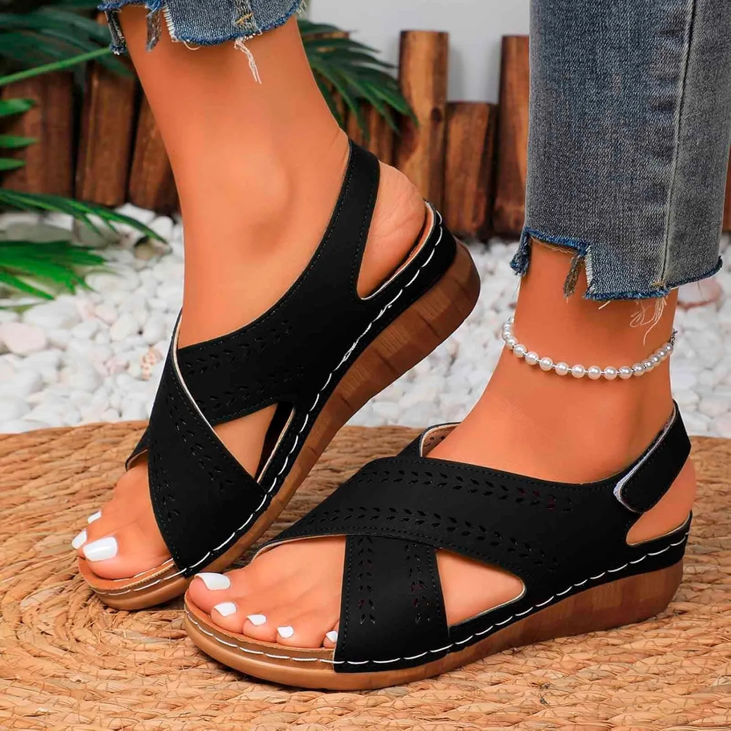 Trendy Women's Sandals Everyday Casual Wear Open Toe Solid Hollow Design Wedge Heel Summer Season Sandals for Women