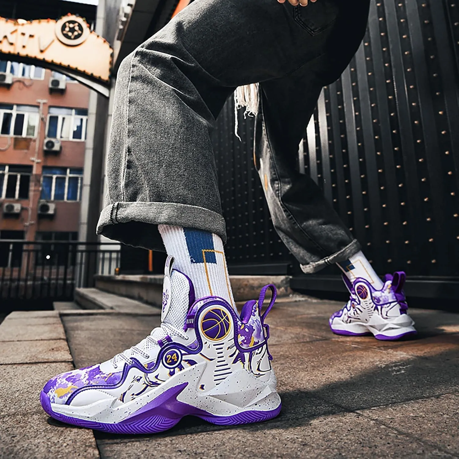 Women Men Basketball Shoes Breathable Non Slip Outdoor Fashion Graffiti Training Shoes Arch Support Unisex Sneakers