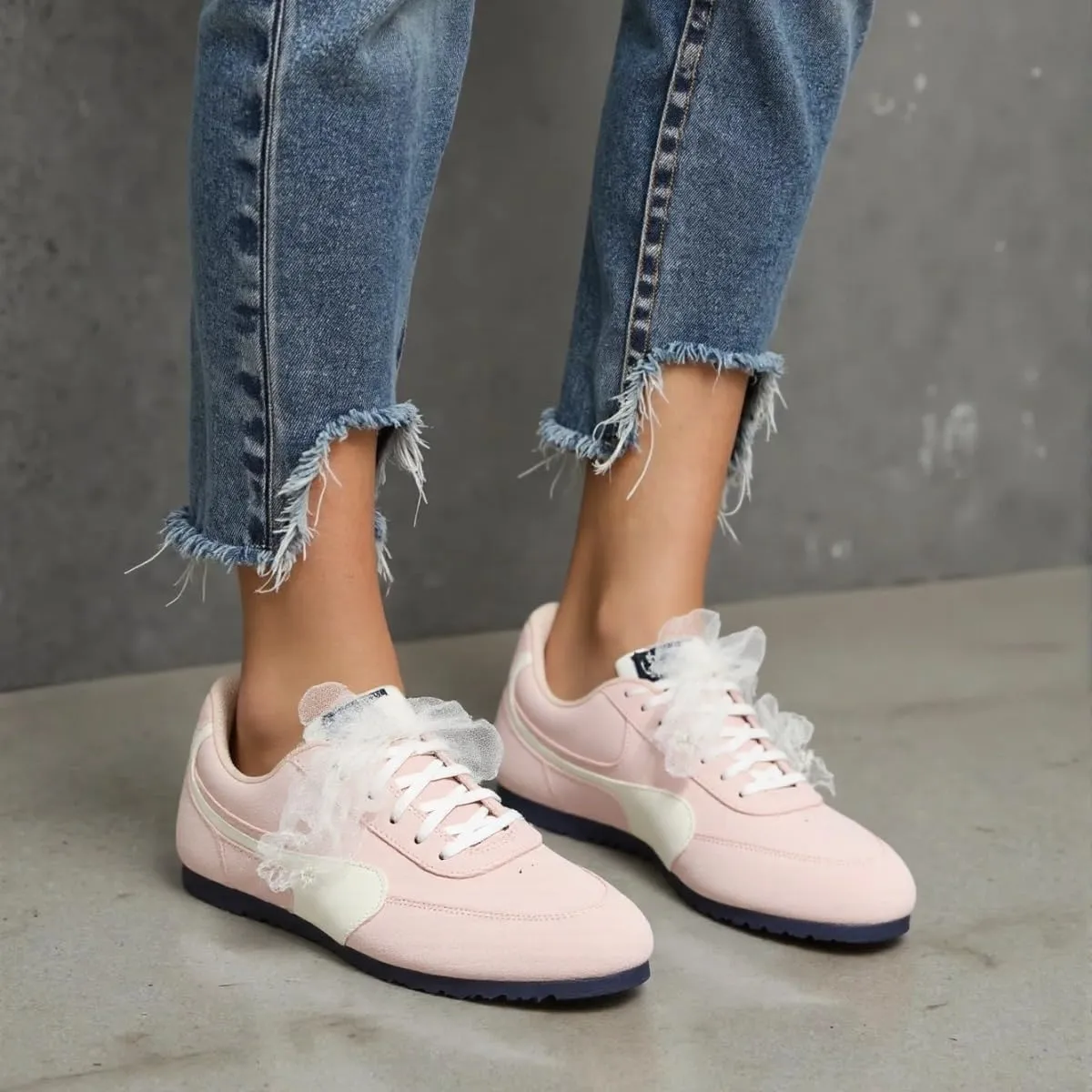 Women's Pink Butterfly Lace Sneakers Soft Sole Y2K Platform Breathable Fashion Trainers for Everyday Wear